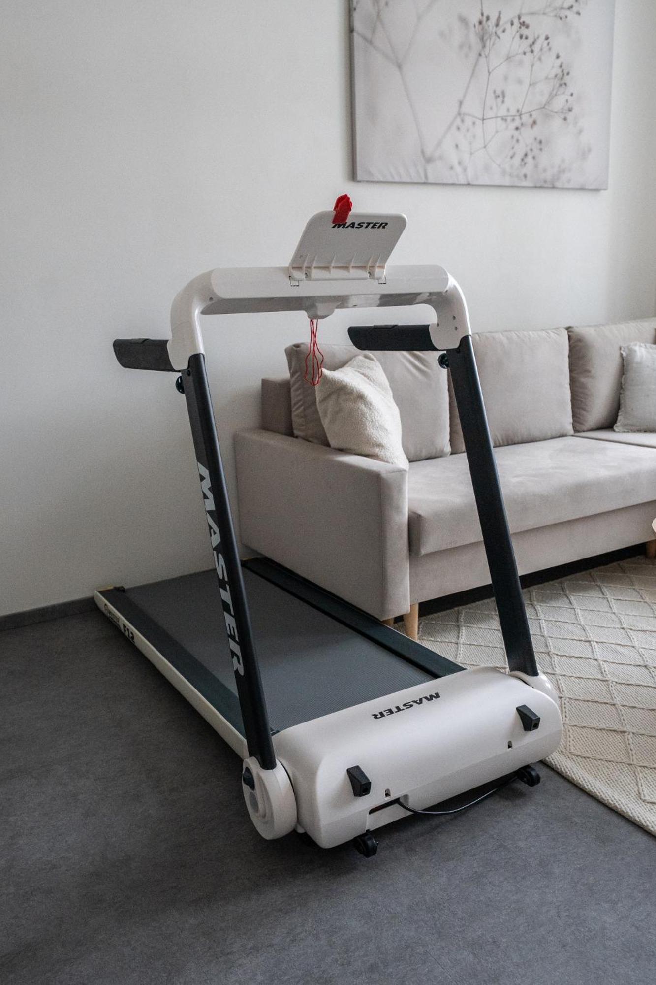 Designovy S Vyhledem Na Reku דירה